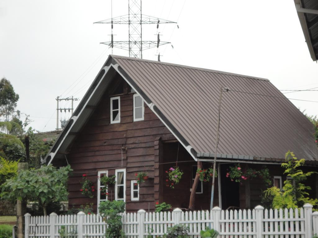 Hotel Eranga Guest Nuwara Eliya Esterno foto