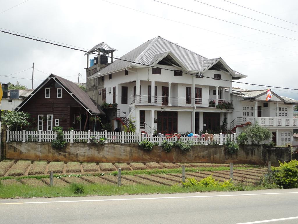 Hotel Eranga Guest Nuwara Eliya Esterno foto