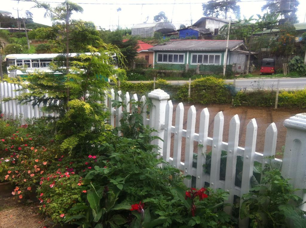 Hotel Eranga Guest Nuwara Eliya Esterno foto