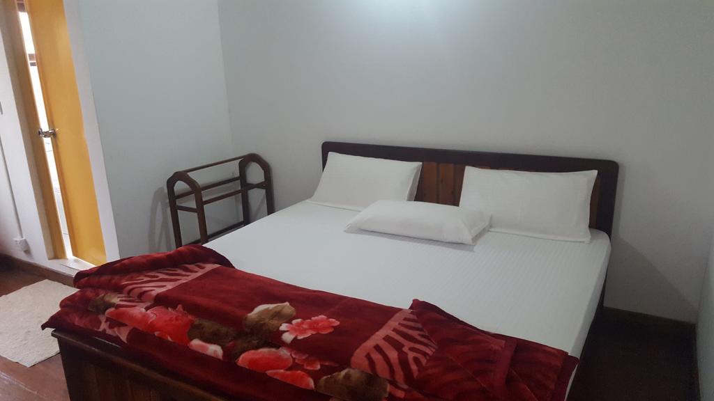 Hotel Eranga Guest Nuwara Eliya Esterno foto